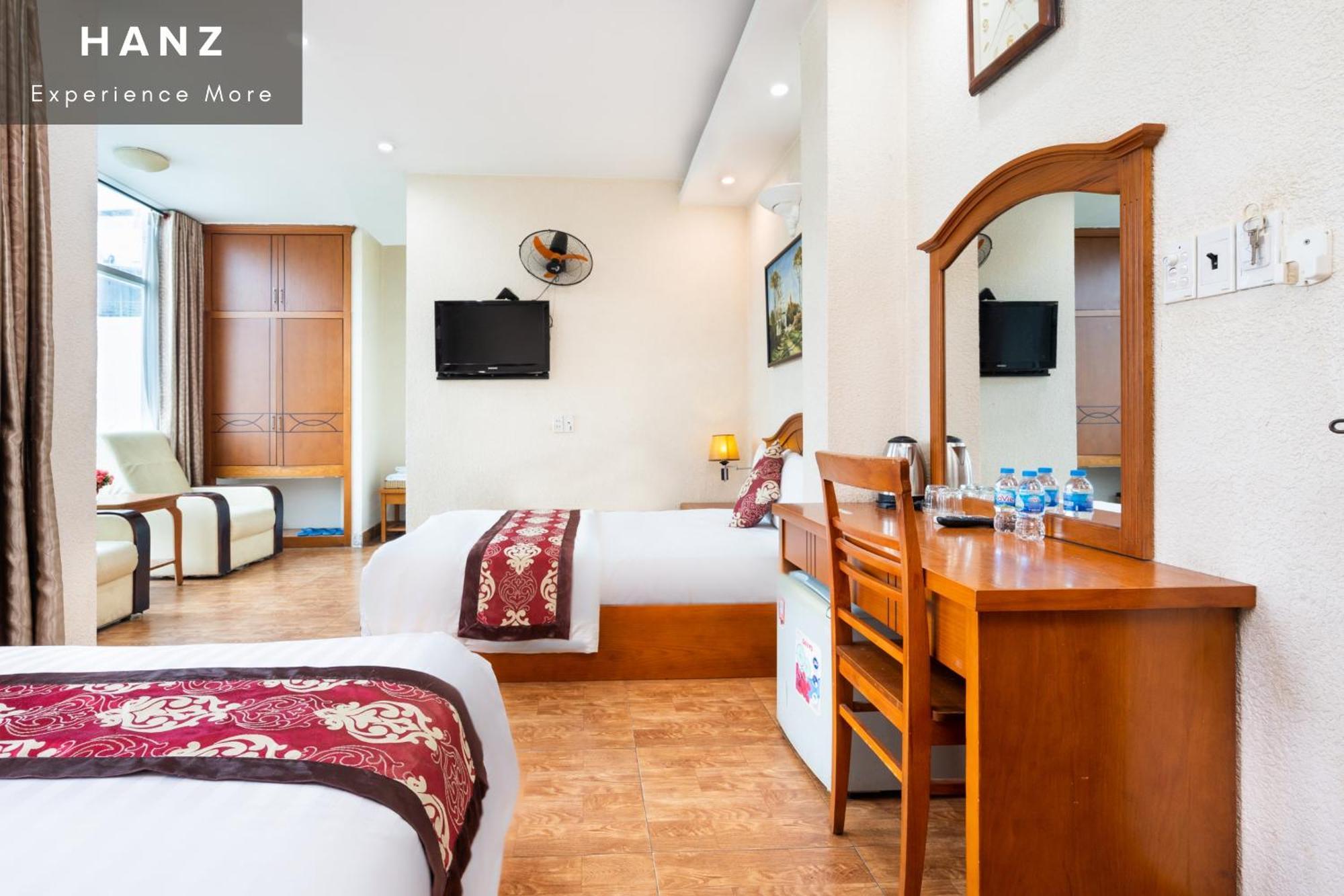 Queen Airport Hotel 호치민 외부 사진